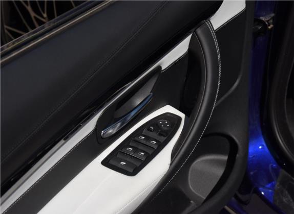 宝马M4 2019款 M4敞篷轿跑车竞速版 车厢座椅   门窗控制