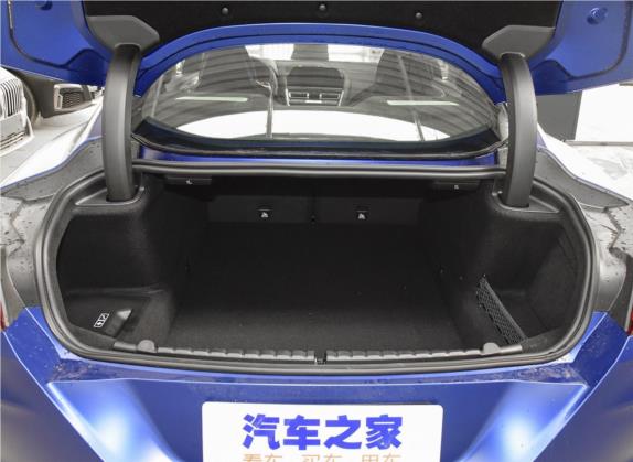 宝马M8 2019款 M8 双门轿跑车 车厢座椅   后备厢