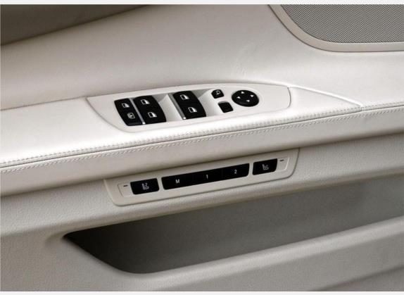 宝马7系 2009款 750Li领先型 车厢座椅   门窗控制