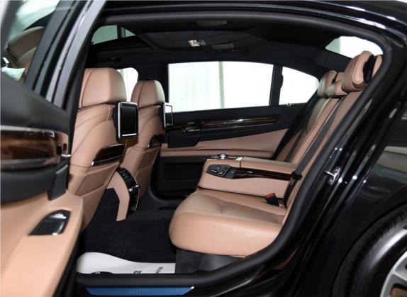 宝马7系 2013款 750Li xDrive 车厢座椅   后排空间