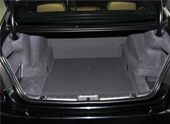 宝马7系 2013款 750Li xDrive 车厢座椅   后备厢