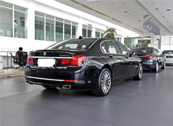 宝马7系 2013款 750Li xDrive 外观   斜后