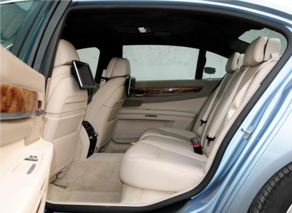 宝马7系 2013款 740Li 混合动力版 车厢座椅   后排空间