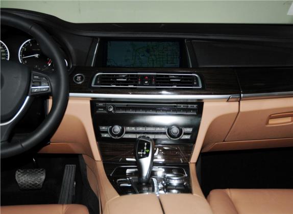 宝马7系 2013款 730Li 领先型 中控类   中控台