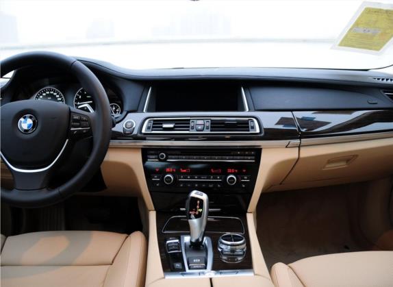 宝马7系 2013款 740Li 领先型 中控类   中控台