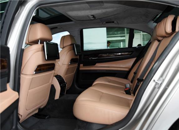 宝马7系 2013款 760Li 车厢座椅   后排空间