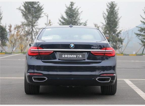 宝马7系 2016款 740Li 尊享型 外观   正后
