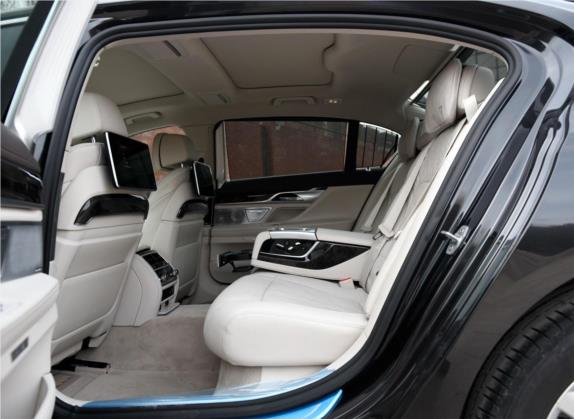 宝马7系 2016款 730Li 豪华型 车厢座椅   后排空间