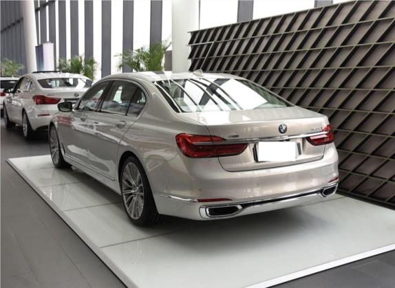 宝马7系 2017款 740Li xDrive 个性化定制版 外观   斜后