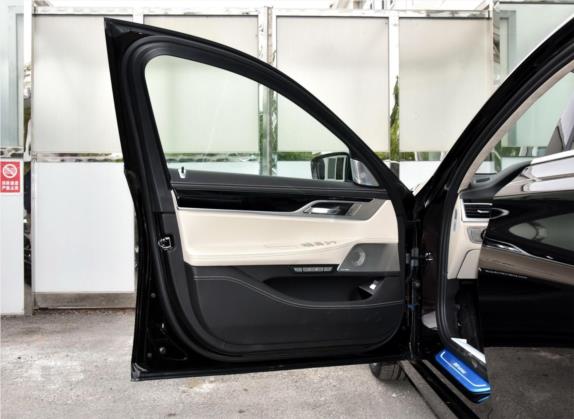 宝马7系 2017款 750Li xDrive 个性化定制版 五座 车厢座椅   前门板