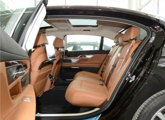 宝马7系 2017款 740Li xDrive 豪华型 车厢座椅   后排空间