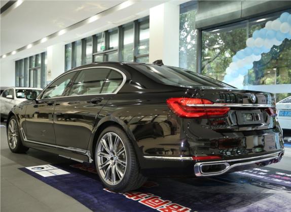 宝马7系 2017款 750Li xDrive 个性化定制版 四座 外观   斜后