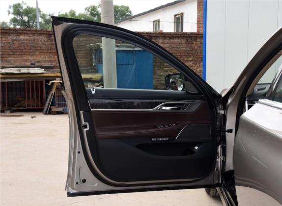 宝马7系 2018款 730Li 尊享型 卓越套装 车厢座椅   前门板