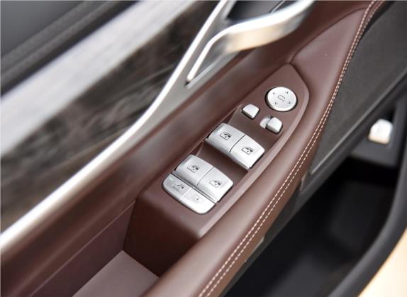 宝马7系 2018款 730Li 尊享型 卓越套装 车厢座椅   门窗控制