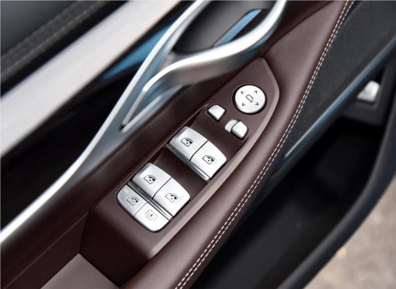 宝马7系 2018款 740Li 领先型 M运动套装 车厢座椅   门窗控制