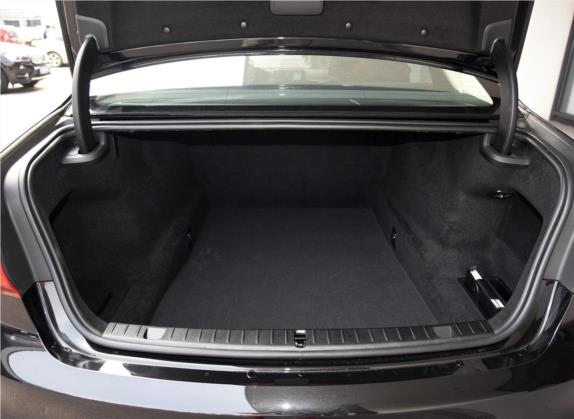 宝马7系 2018款 740Li 领先型 卓越套装 车厢座椅   后备厢