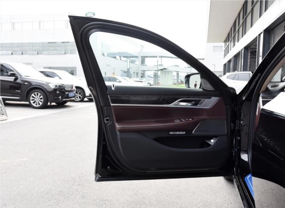 宝马7系 2018款 740Li 领先型 卓越套装 车厢座椅   前门板