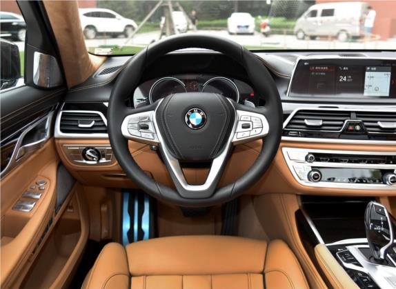 宝马7系 2018款 740Li xDrive 尊享型 M运动套装 中控类   驾驶位