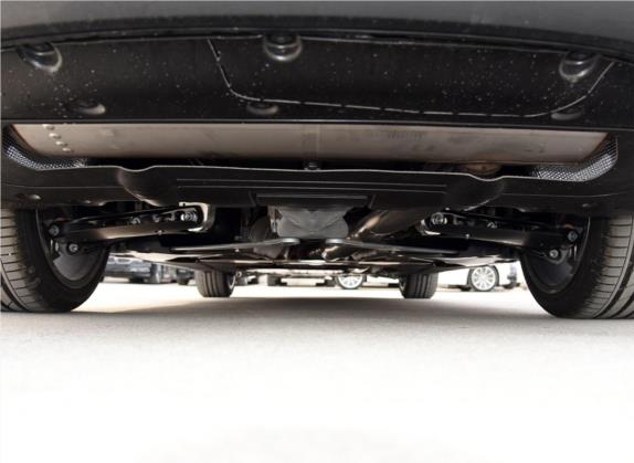 宝马7系 2018款 740Li xDrive 尊享型 M运动套装 黑焰版 其他细节类   后悬架