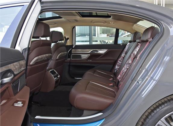宝马7系 2019款 740Li 领先型 豪华套装 车厢座椅   后排空间