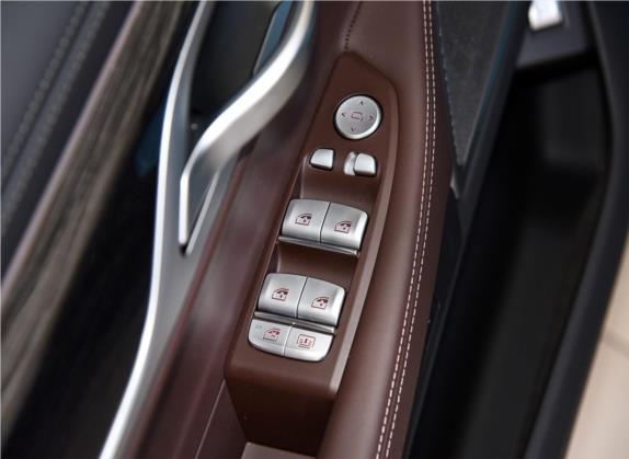宝马7系 2019款 740Li 领先型 M运动套装 车厢座椅   门窗控制
