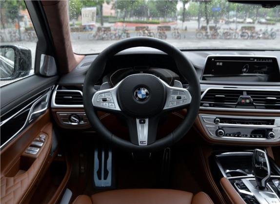 宝马7系 2019款 740Li xDrive 行政型 M运动套装 中控类   驾驶位