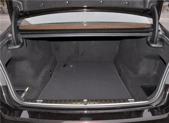 宝马7系 2019款 740Li xDrive 行政型 M运动套装 车厢座椅   后备厢