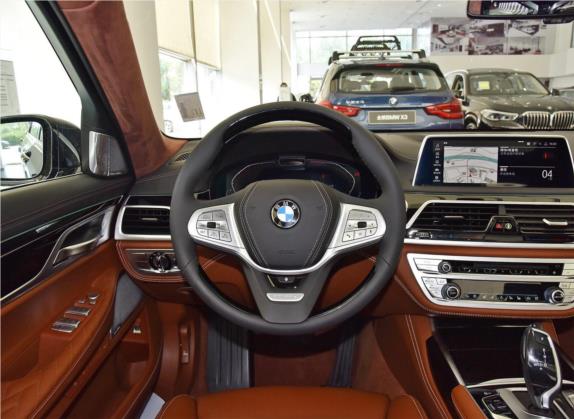 宝马7系 2019款 750Li xDrive V8 豪华套装 中控类   驾驶位