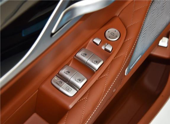 宝马7系 2019款 750Li xDrive V8 豪华套装 车厢座椅   门窗控制