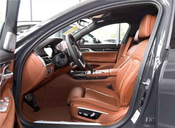 宝马7系 2019款 M760Li xDrive V12 运动套装 车厢座椅   前排空间