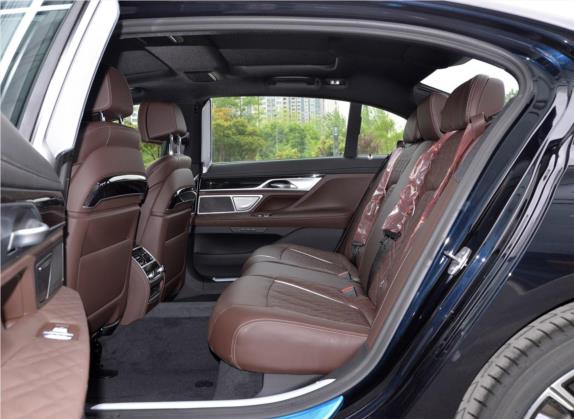 宝马7系 2019款 改款 740Li 领先型 M运动套装 车厢座椅   后排空间