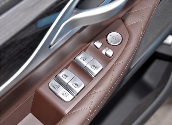 宝马7系 2019款 改款 740Li 领先型 M运动套装 车厢座椅   门窗控制