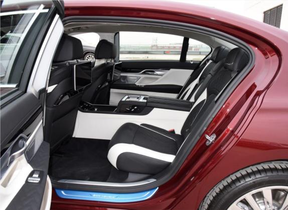 宝马7系 2019款 改款 740Li xDrive 华彩定制限量版 车厢座椅   后排空间