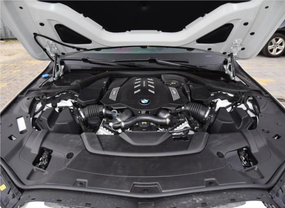 宝马7系 2019款 改款 750Li xDrive V8 M运动套装 其他细节类   发动机舱
