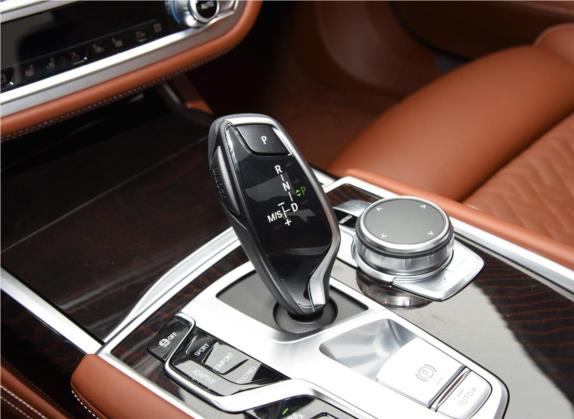 宝马7系 2019款 改款 750Li xDrive V8 M运动套装 中控类   挡把