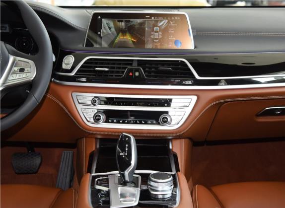 宝马7系 2019款 改款 750Li xDrive V8 豪华套装 中控类   中控台