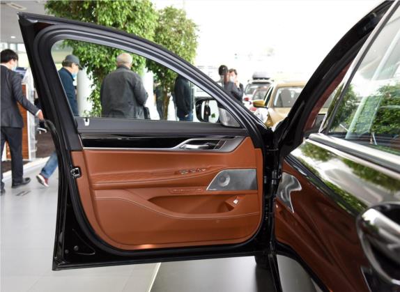 宝马7系 2019款 改款 750Li xDrive V8 豪华套装 车厢座椅   前门板