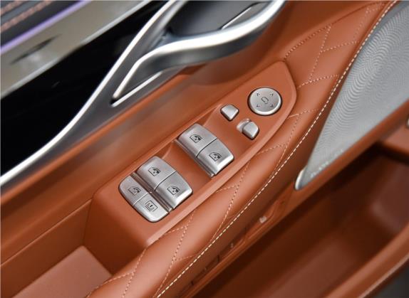 宝马7系 2019款 改款 750Li xDrive V8 豪华套装 车厢座椅   门窗控制