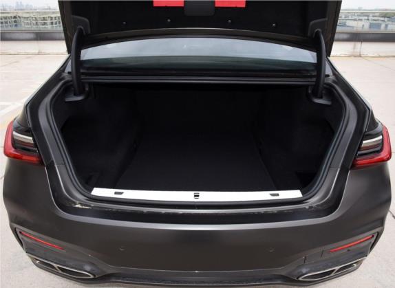 宝马7系 2019款 改款 M760Li xDrive V12 运动套装 车厢座椅   后备厢