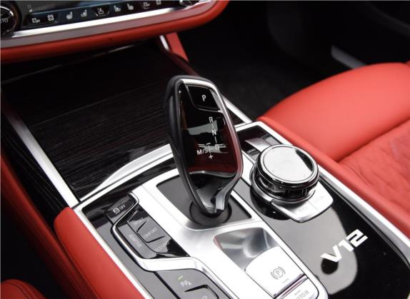 宝马7系 2019款 改款 M760Li xDrive V12 运动套装 中控类   挡把
