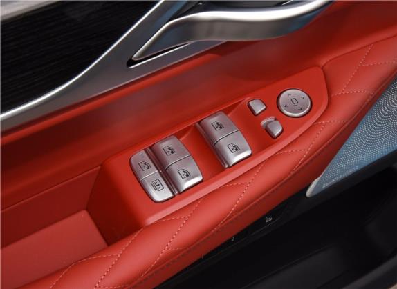 宝马7系 2019款 改款 M760Li xDrive V12 运动套装 车厢座椅   门窗控制