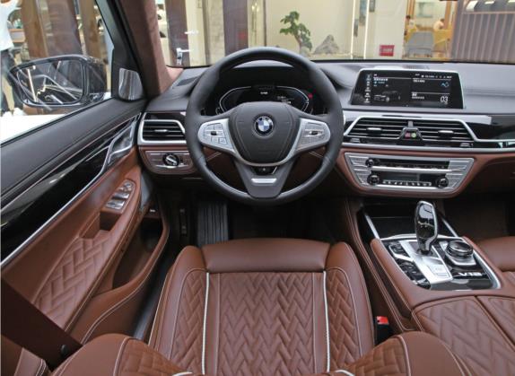 宝马7系 2019款 改款 M760Li xDrive V12 豪华套装 中控类   驾驶位