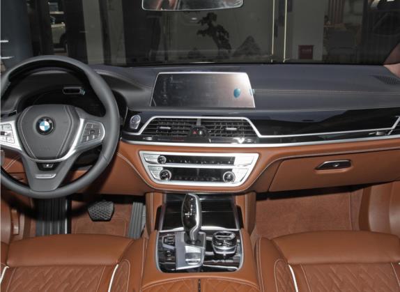 宝马7系 2019款 改款 M760Li xDrive V12 豪华套装 中控类   中控台