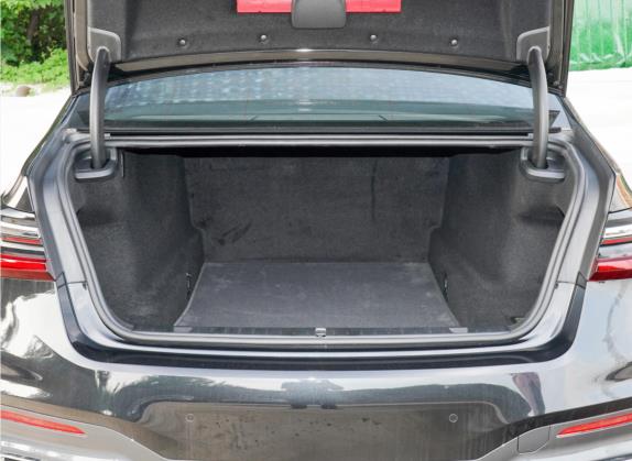 宝马7系 2021款 730Li M运动套装 车厢座椅   后备厢