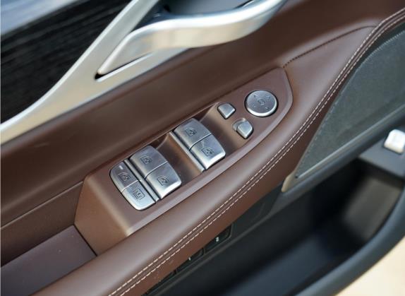 宝马7系 2021款 730Li M运动套装 车厢座椅   门窗控制