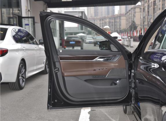 宝马7系 2021款 740Li 尊享型 豪华套装 车厢座椅   前门板