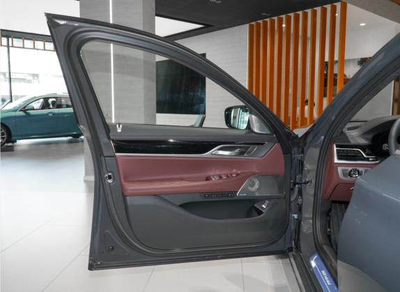 宝马7系 2021款 740Li xDrive 行政型 豪华套装 车厢座椅   前门板