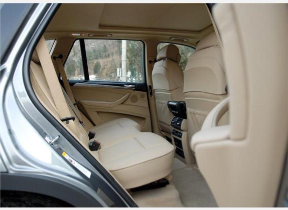 宝马X5(进口) 2008款 xDrive48i豪华型 车厢座椅   后排空间