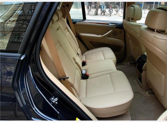 宝马X5(进口) 2008款 xDrive30i豪华型 车厢座椅   后排空间