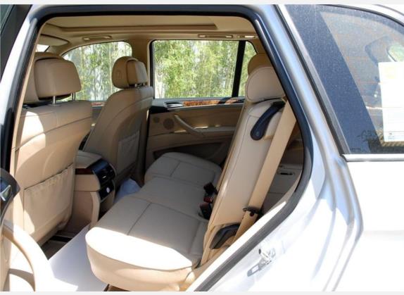 宝马X5(进口) 2008款 xDrive30i典雅型 车厢座椅   后排空间